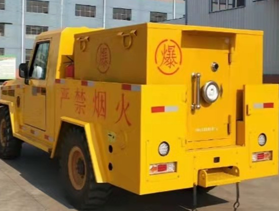 纳溪凯龙爆破器材运输车：保障爆破任务的安全运行
