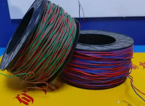 纳溪放炮线的主要材质有哪些？不同材质的适用场景有何区别？